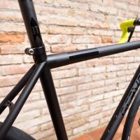 pintado de cuadro gravel bicicleta